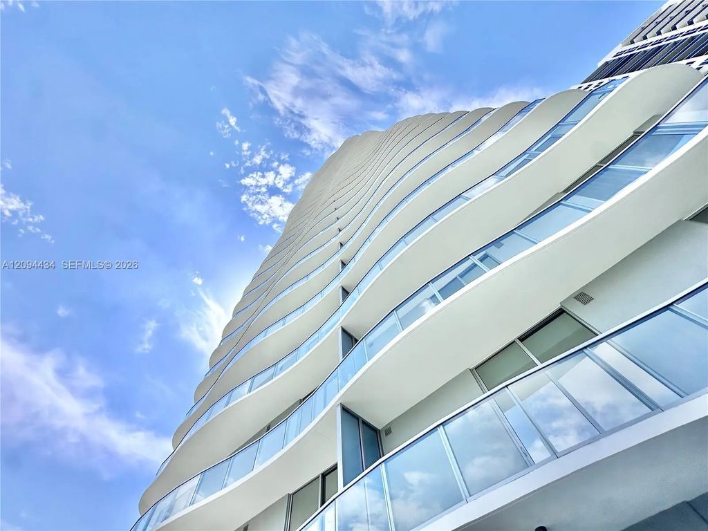 1400 Biscayne Boulevard #402, Miami