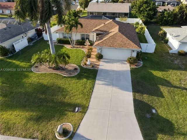 1825 Se 12th Terrace, Cape Coral