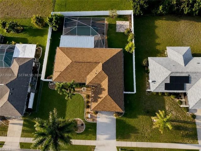 5 of 36 - 1825 Se 12th Terrace, Cape Coral, FL