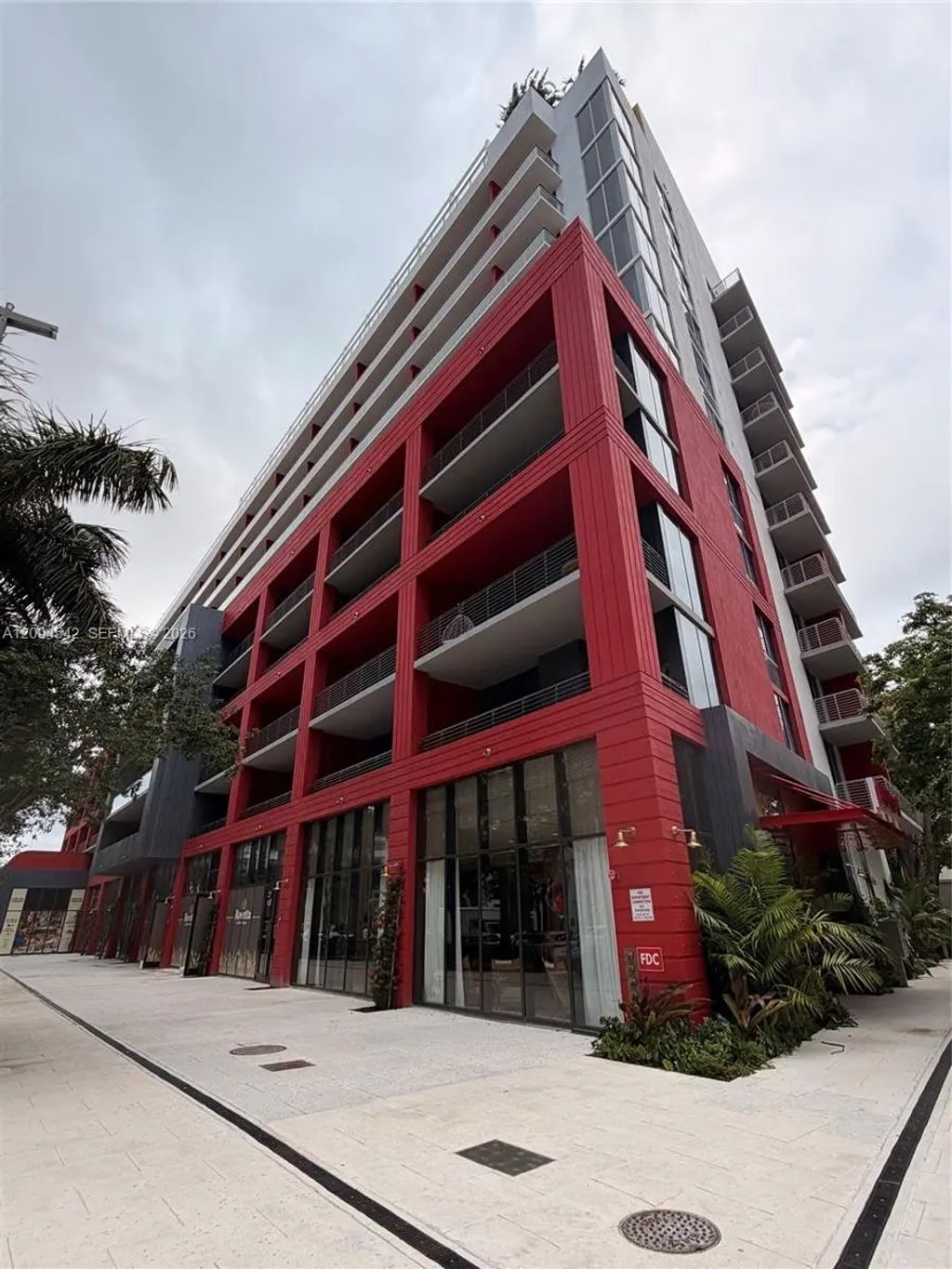 90 Ne 32 #823, Miami