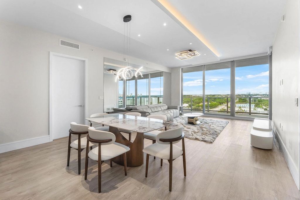 220 Lake Shore Drive #917, Lake Park