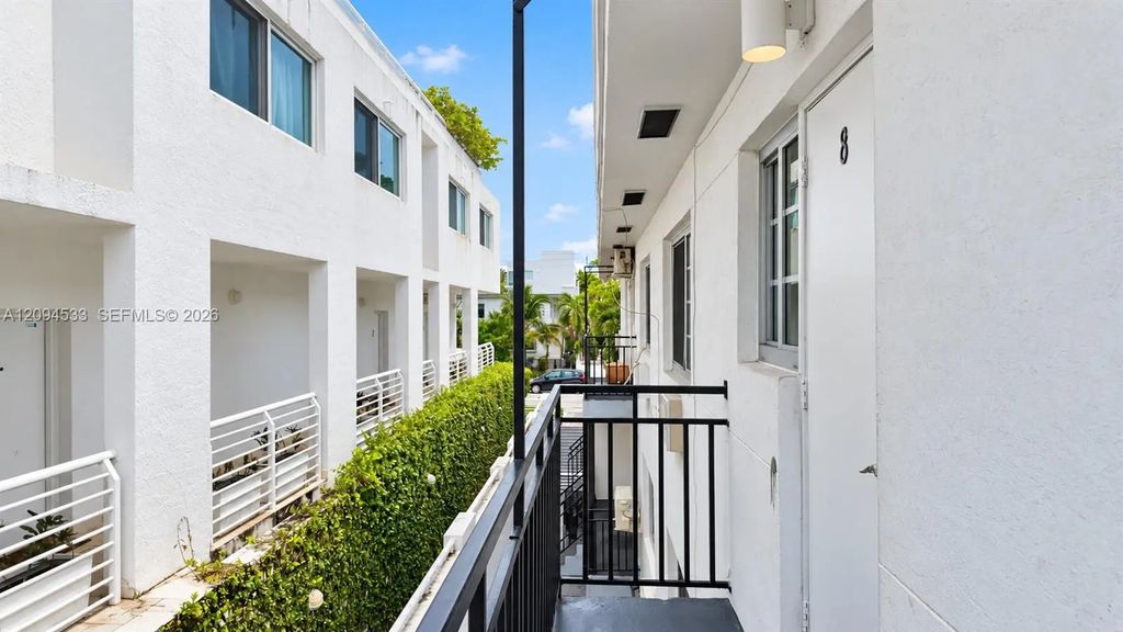 951 Jefferson Avenue #8, Miami Beach