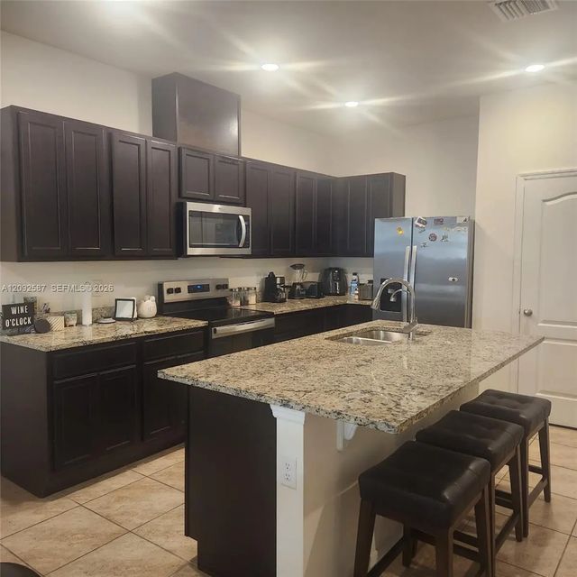 3 of 12 - 1636 Thicket Avenue, Davenport, FL