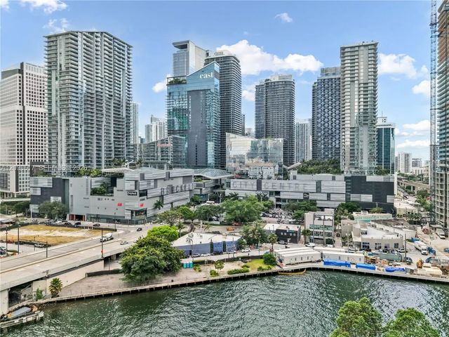 5 of 23 - 90 Sw 3rd Street #308, Miami, FL