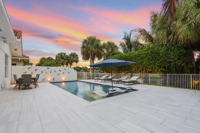 615 Rosa Court, Palm Beach Gardens