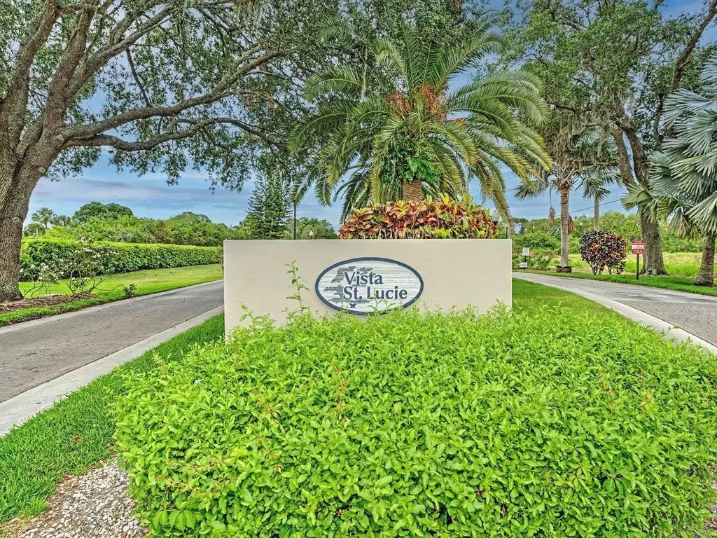 10 Lake Vista Trail #206, Port St. Lucie