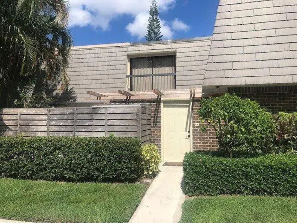 1522 15th Terrace, Palm Beach Gardens