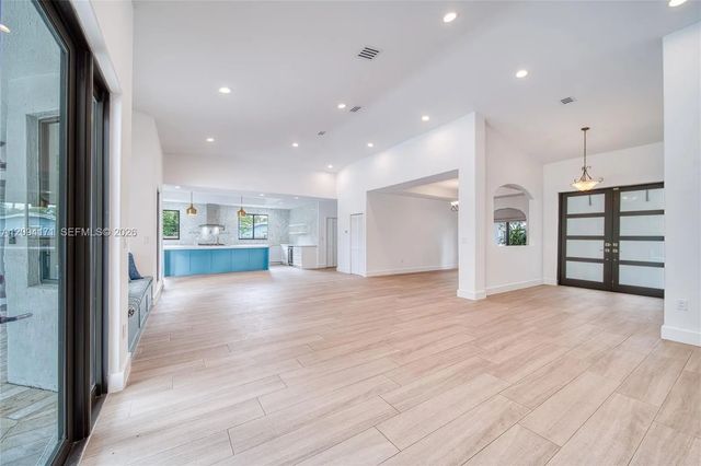 4 of 39 - 17265 Sw 92nd Court, Palmetto Bay, FL