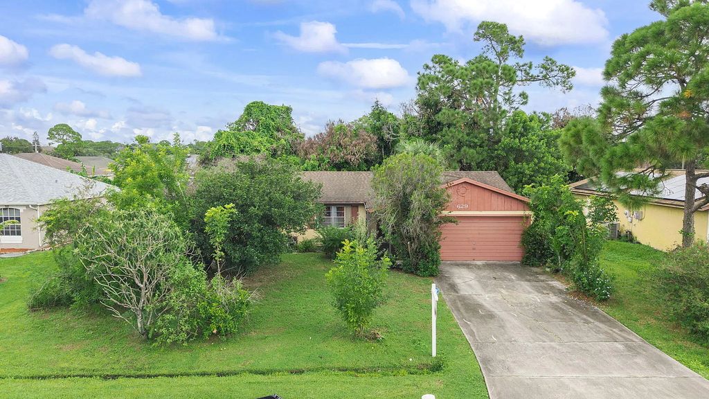 629 Sw Ray Avenue, Port St. Lucie