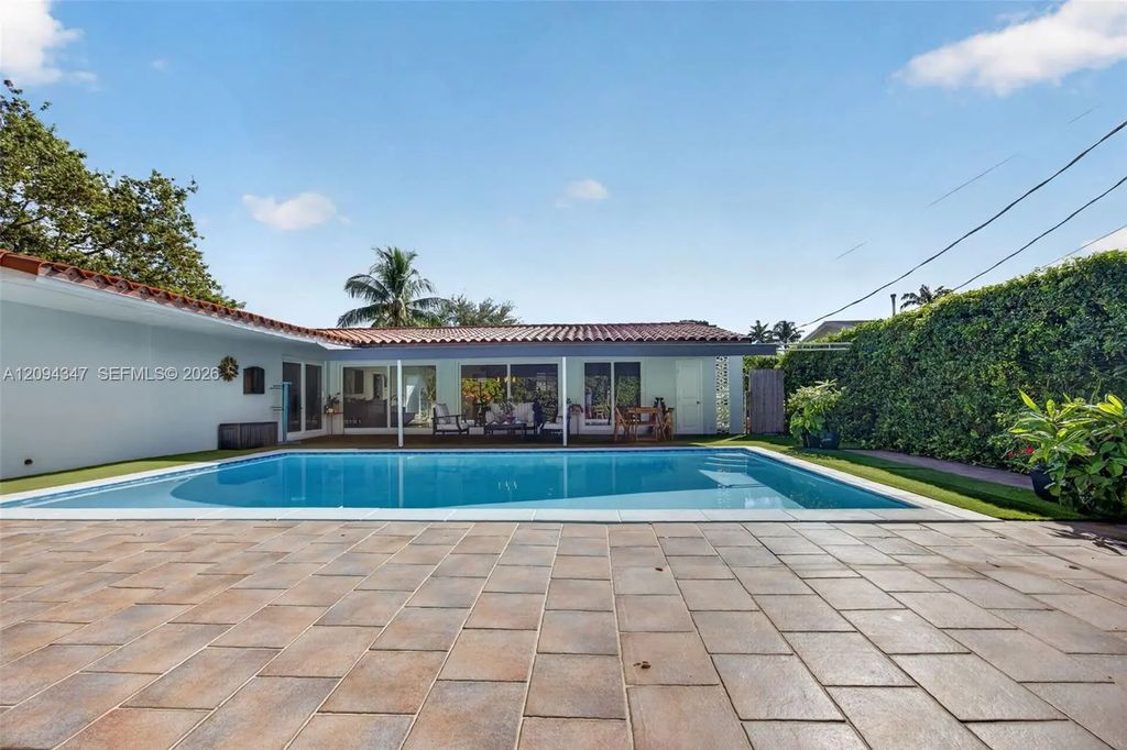 6000 Sw 94th Place, Miami
