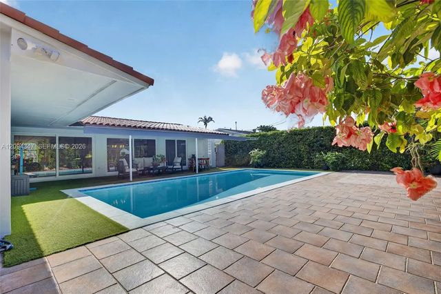 2 of 30 - 6000 Sw 94th Place, Miami, FL