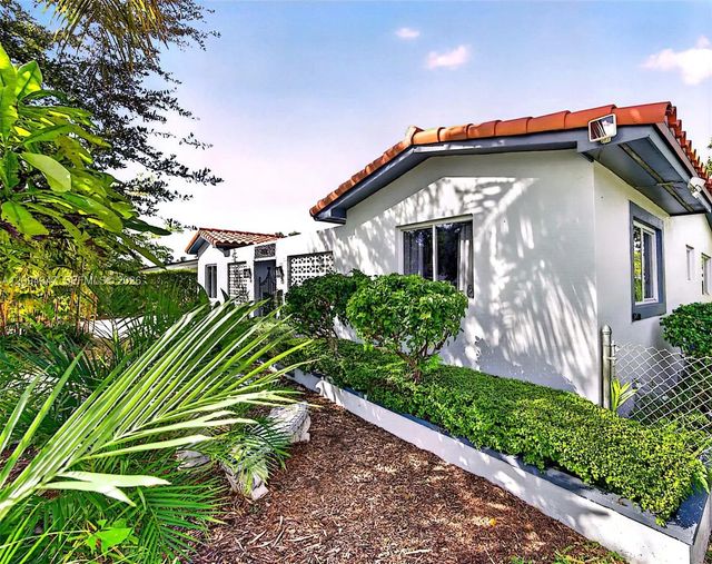 4 of 30 - 6000 Sw 94th Place, Miami, FL