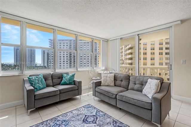 3 of 38 - 1825 S Ocean Drive #609, Hallandale Beach, FL