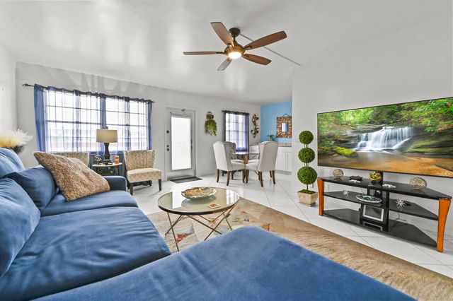 3 of 25 - 3026 Cornwall B, Boca Raton, FL