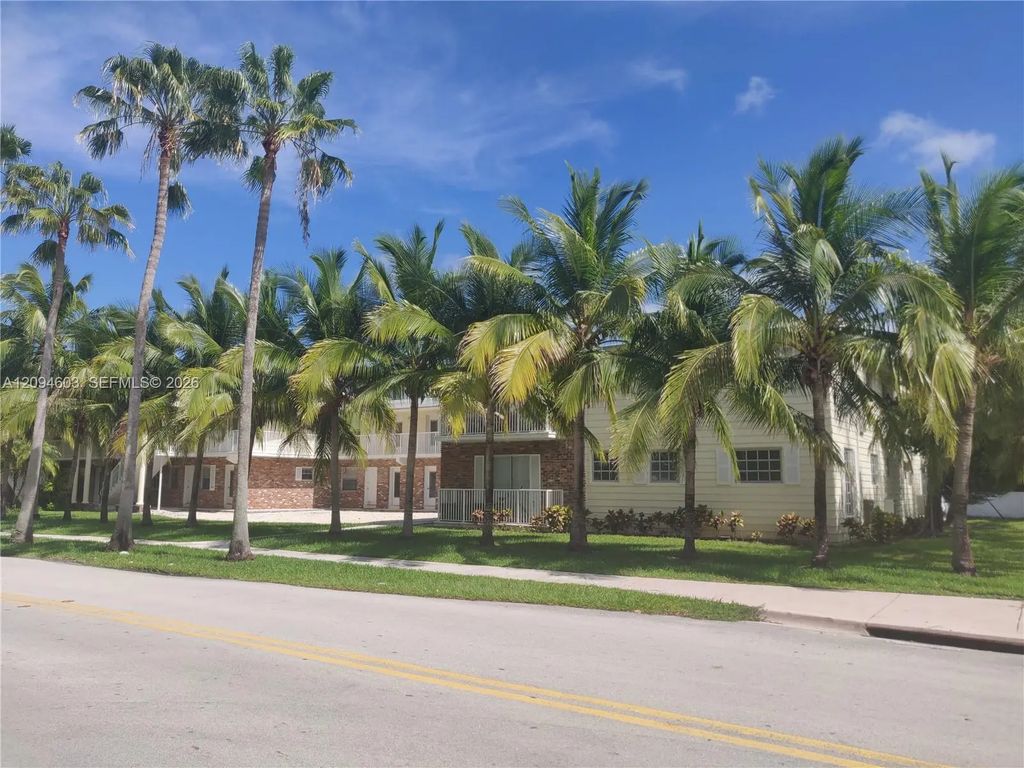 100 N Sunrise Drive #28, Key Biscayne