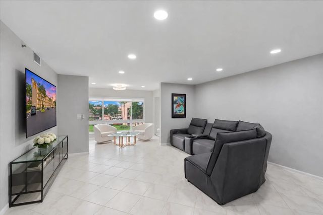 4 of 48 - 5749 Gemstone Court #ph401, Boynton Beach, FL