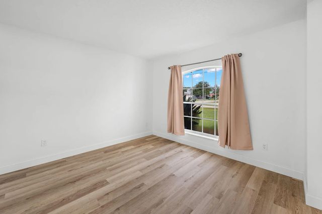 4 of 26 - 5323 Nw Perez Court, Port St. Lucie, FL