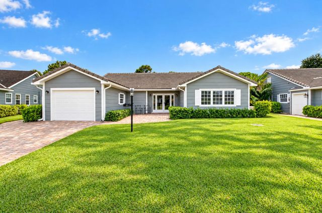 7 Holly Drive, Boynton Beach