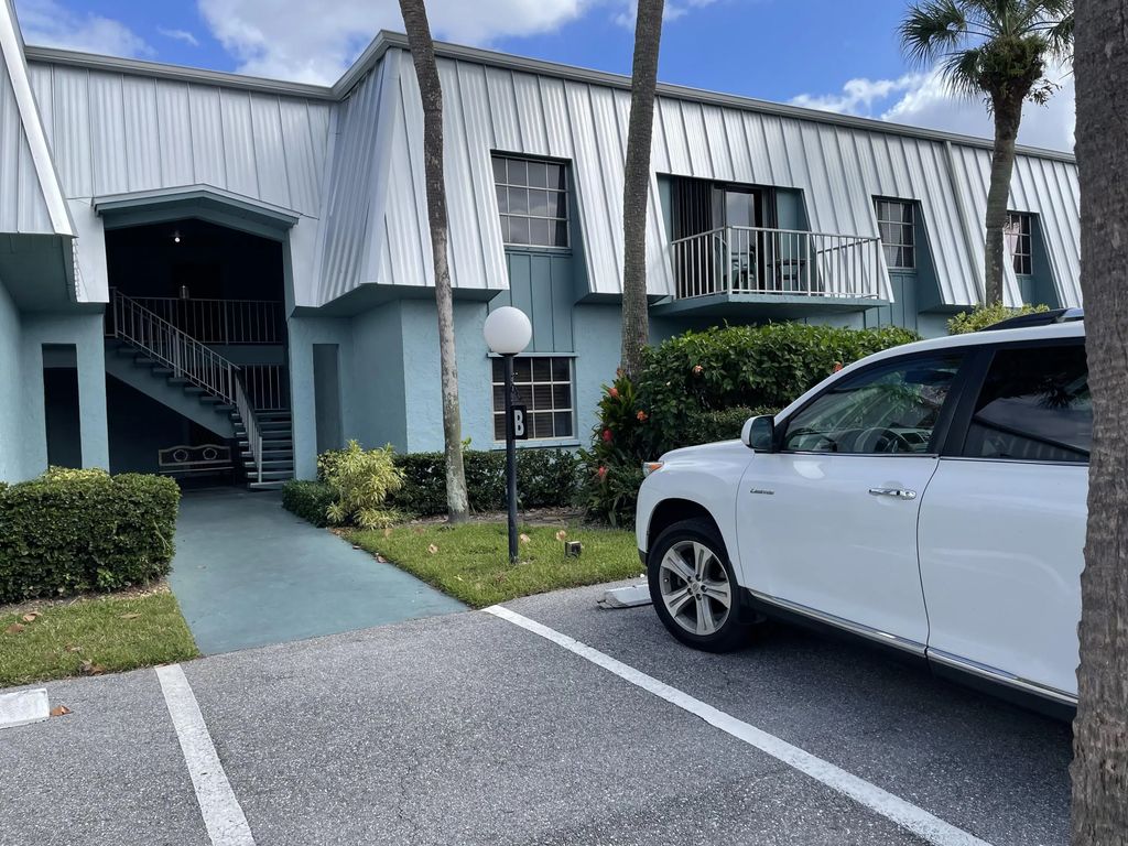 950 S Kanner Hwy B-7 Highway #b-7, Stuart
