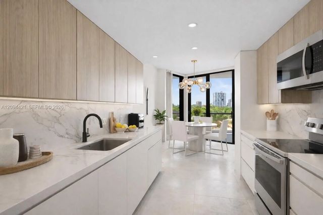 3 of 66 - 20281 E Country Club Drive #403, Aventura, FL