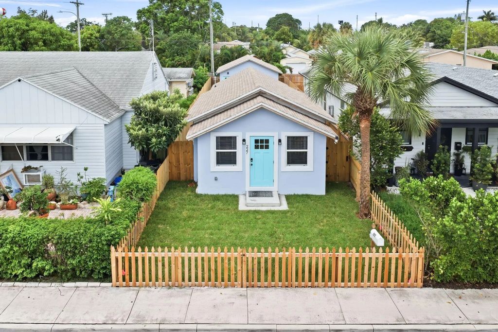 227 S E Street, Lake Worth Beach