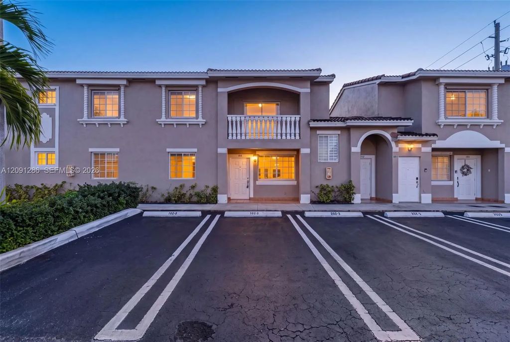7221 Nw 174th Terrace #102, Hialeah