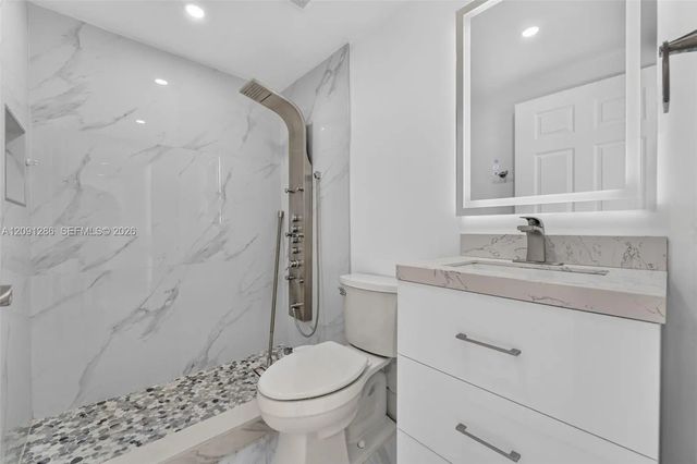 3 of 35 - 7221 Nw 174th Terrace #102, Hialeah, FL