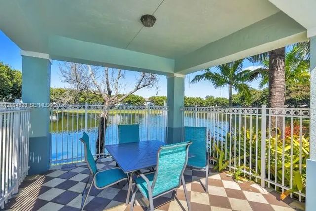 3 of 19 - 3716 Oleander Terrace, Riviera Beach, FL