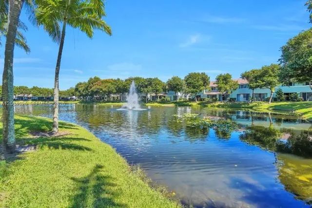 4 of 19 - 3716 Oleander Terrace, Riviera Beach, FL
