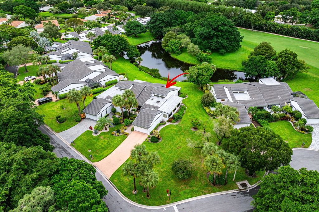 61 Hampshire Lane, Boynton Beach