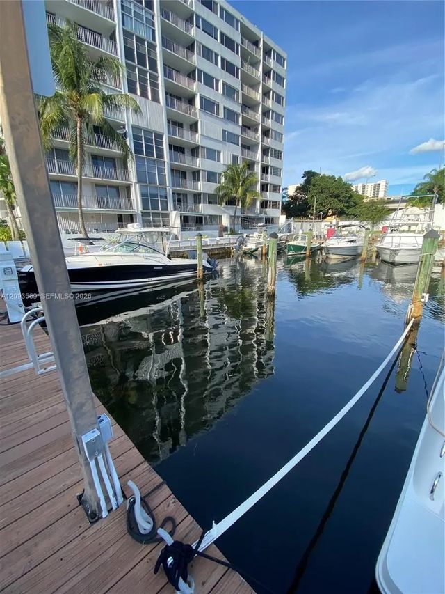 1700 N River Drive, Miami