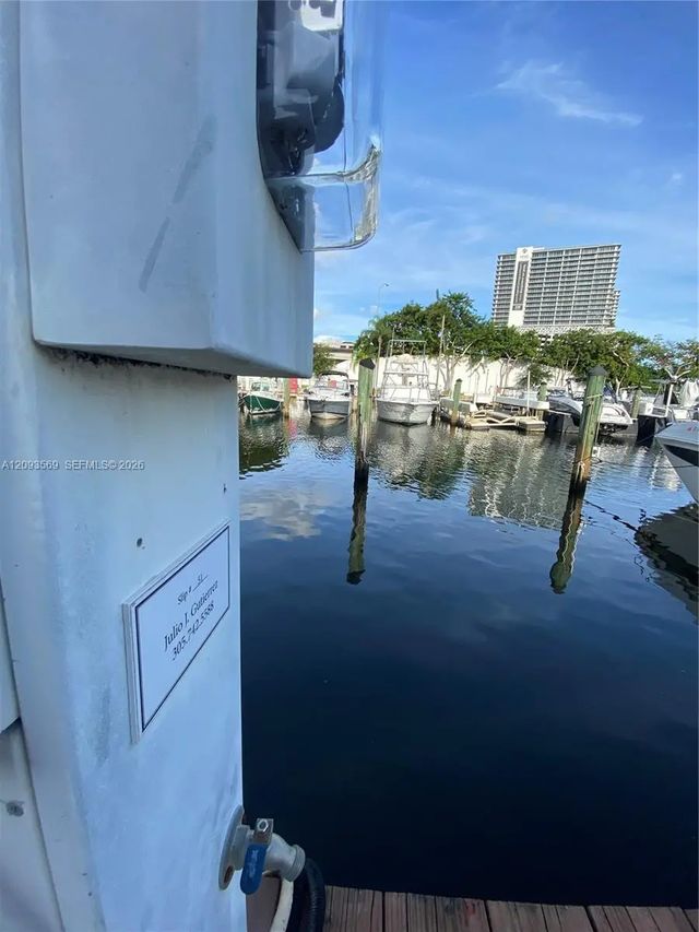 4 of 16 - 1700 N River Drive, Miami, FL