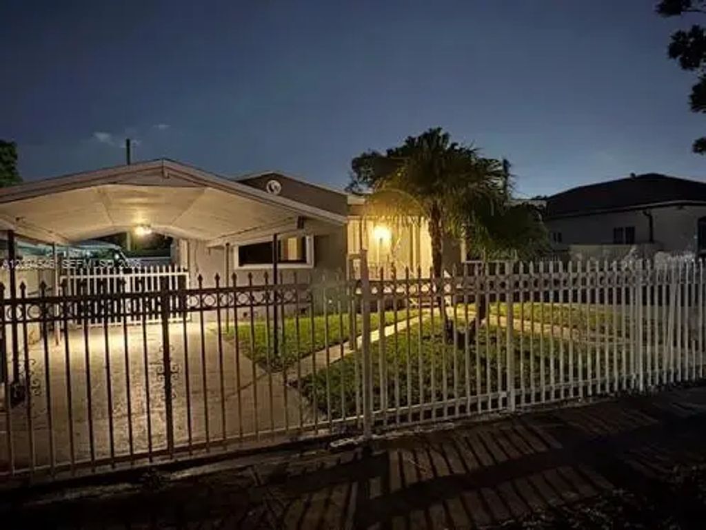 2962 Nw 50th Street, Miami