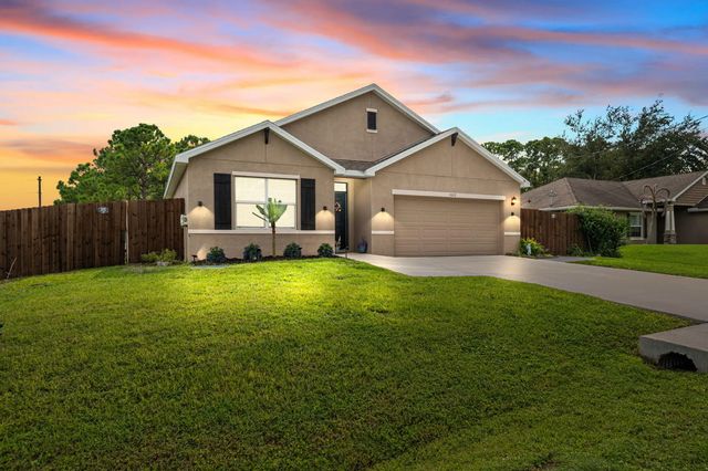 1602 Sw Lofgren Avenue, Port St. Lucie