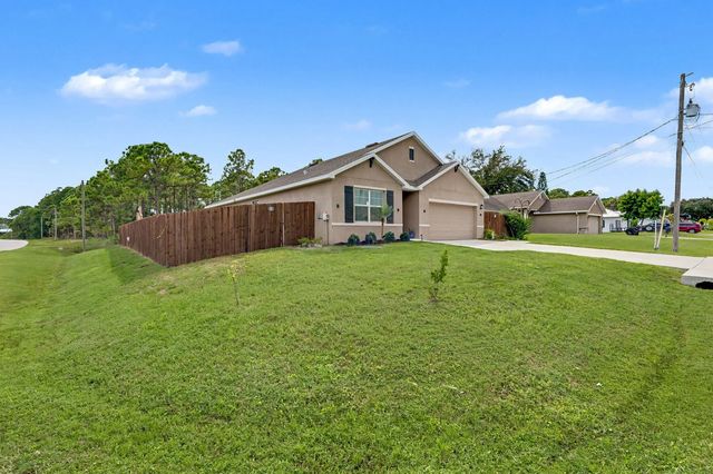 4 of 29 - 1602 Sw Lofgren Avenue, Port St. Lucie, FL
