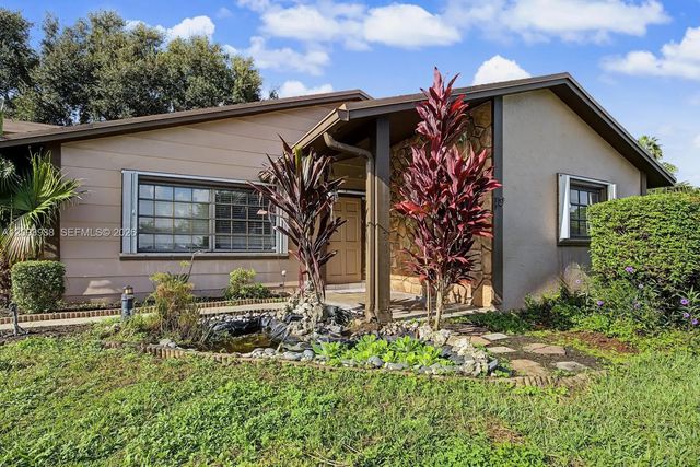 4 of 11 - 908 Cardinal Place, Homestead, FL