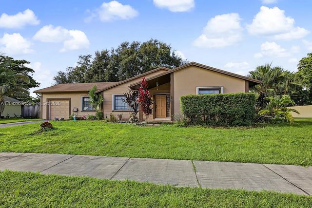 5 of 11 - 908 Cardinal Place, Homestead, FL