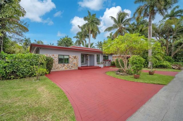 4 of 75 - 7701 Center Bay Drive, North Bay Village, FL
