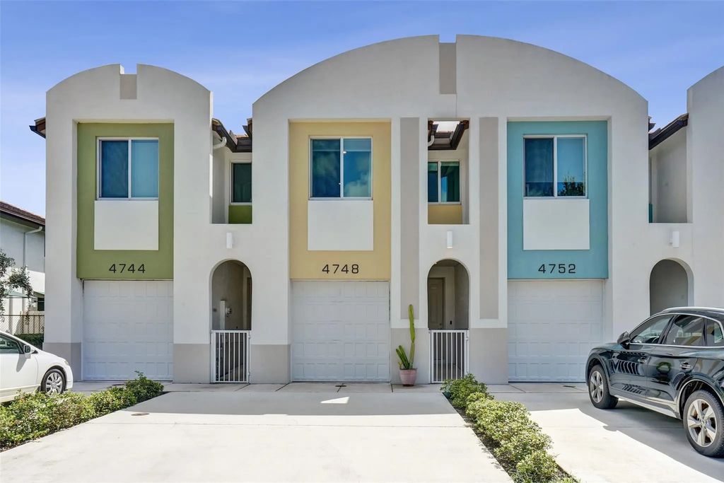 4748 Sw 63rd Terrace, Davie