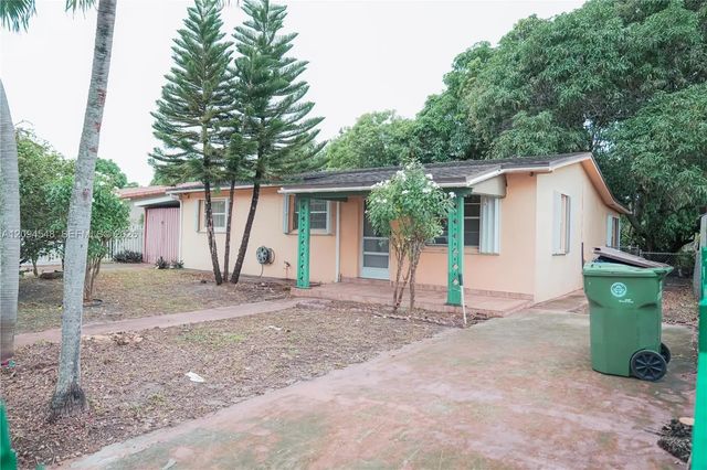 1230 W 35th Street, Hialeah