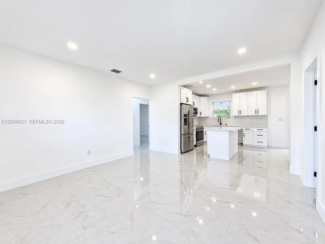 3 of 34 - 3510 Nw 82nd Street, Miami, FL