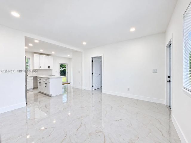4 of 34 - 3510 Nw 82nd Street, Miami, FL