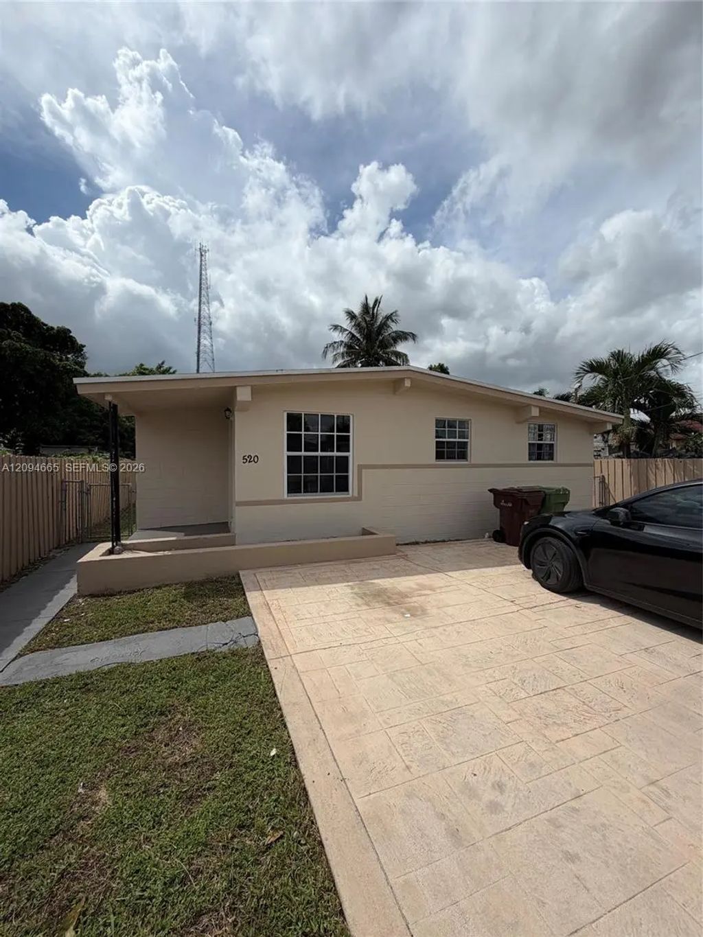 520 W 22nd Street, Hialeah