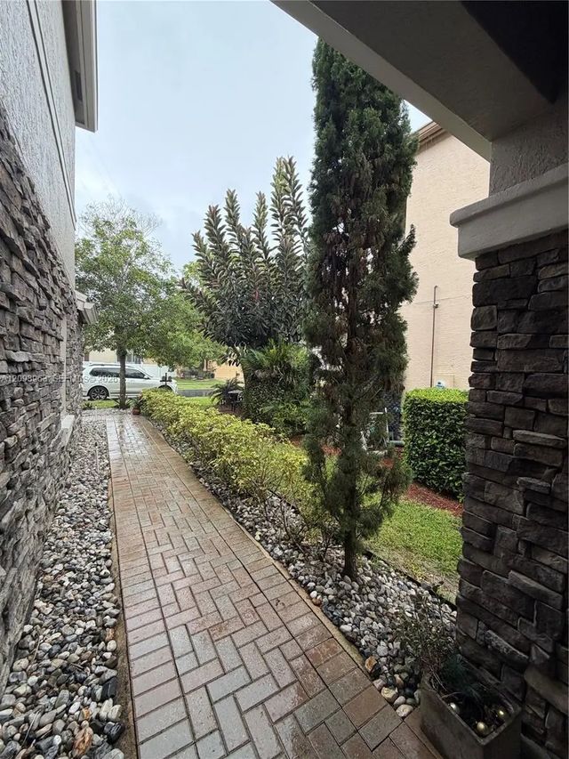 2 of 41 - 10355 Little Mustang Way, Lake Worth, FL
