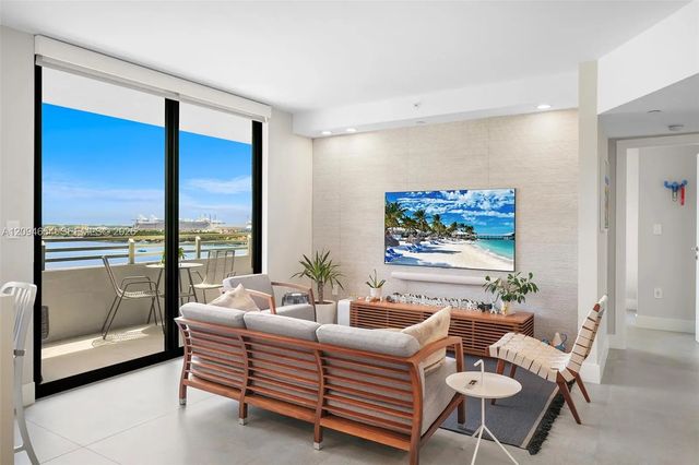 2 of 32 - 1330 West Avenue #1506, Miami Beach, FL