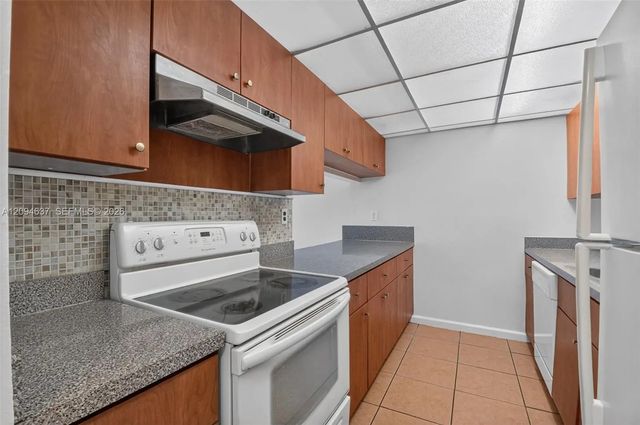 2 of 32 - 1880 N Congress Avenue #301, West Palm Beach, FL