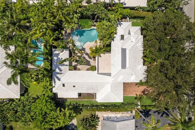 6675 Roxbury Lane, Miami Beach