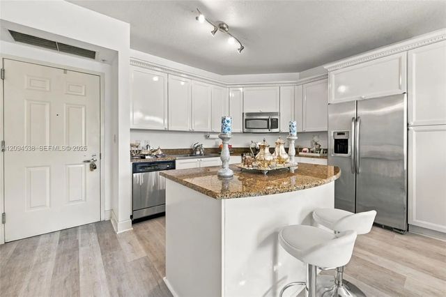 5 of 18 - 55 Merrick Way #520, Coral Gables, FL