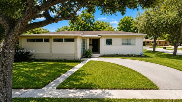 3 of 26 - 50 Ne 132nd Terrace, North Miami, FL