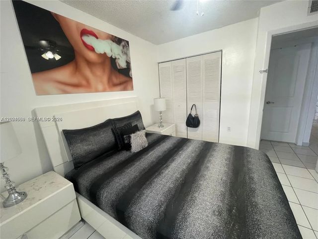 4 of 16 - 961 W 37th Terrace #30, Hialeah, FL